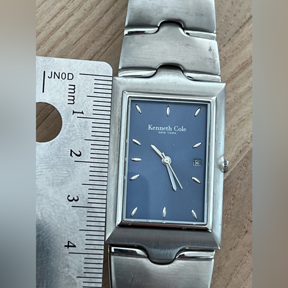 Kenneth Cole NY Men’s Watch Blue Rectangular Dial Stainless Bracelet Date Window - Picture 11 of 12